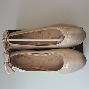 Brand new in box Sam Edelman Felicia Esmeralda ballet flat in gold size 5